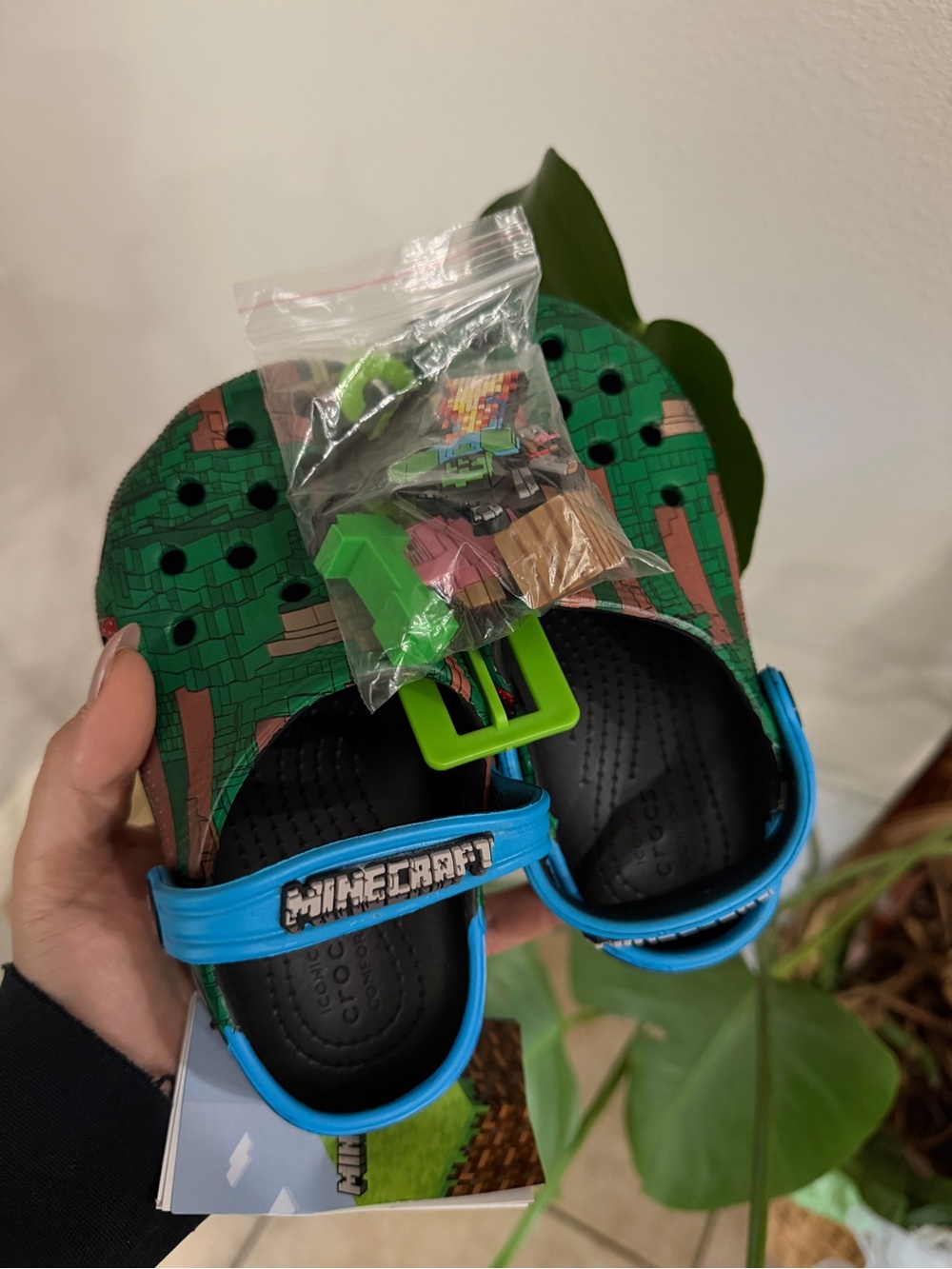 Crocs Minecraft Kids Clogs Green Jibbitz Charms Size C11